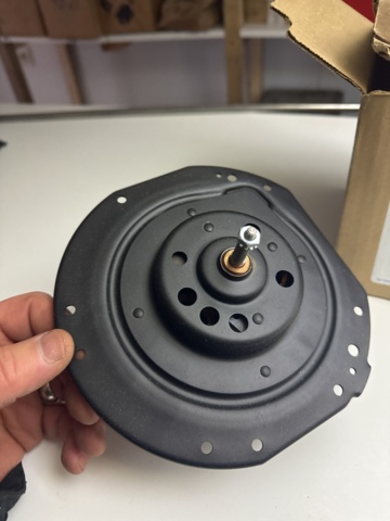 1321203-3 Fläktmotor 35587 Enkelaxelfläktmotor Impala -69 NY