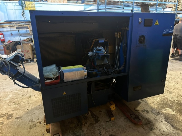 1256082-6 CNC svarv Femco Durga 15/25 - reservdelsmaskin