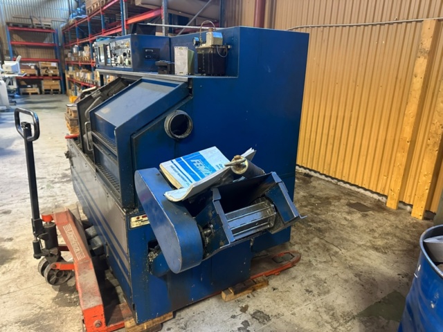 1256082-7 CNC svarv Femco Durga 15/25 - reservdelsmaskin