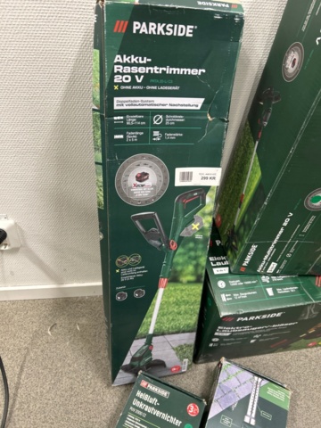 1436327-9 Trädgårdmaskiner 11 st - Parkside