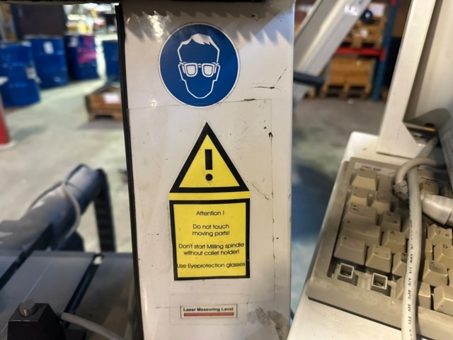 1256086-11 Gravyrfräsmaskin CNC Körner 832S / 500G