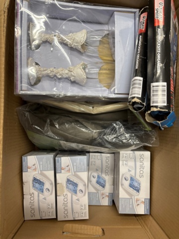 1436447-4 Samling med hem- och trädgårdsredskap