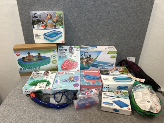 1436333-1 Lot of inflatable pools and swimming toys