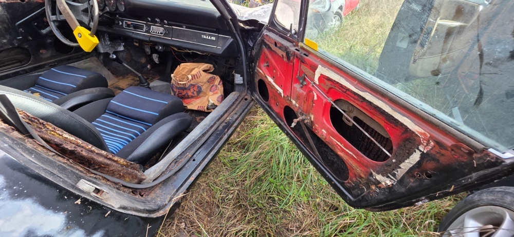 1320016-95 Porsche 911 S Targa Manuell, 170hk, 1969 (Reparationsobjekt)