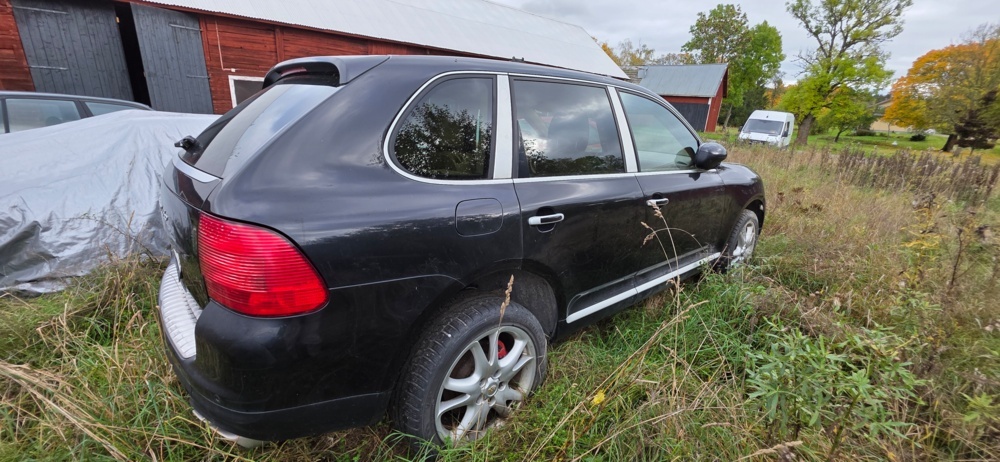 1320017-15 Porsche Cayenne Turbo TipTronic S, 450hp, 2004 (Repair item)