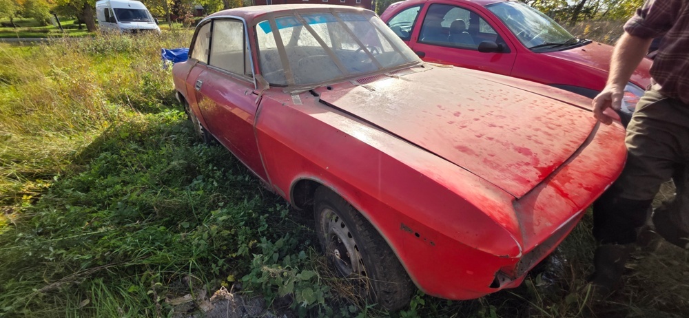 1320019-19 Alfa Romeo Giulia Sprint GT 1.6 Manual, 106hp, 1965 (Repair item)