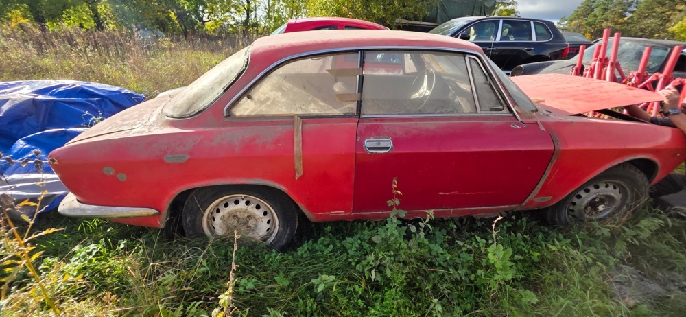 1320019-20 Alfa Romeo Giulia Sprint GT 1.6 Manual, 106hp, 1965 (Repair item)