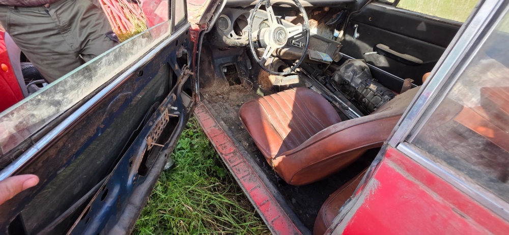 1320019-26 Alfa Romeo Giulia Sprint GT 1.6 Manual, 106hp, 1965 (Repair item)