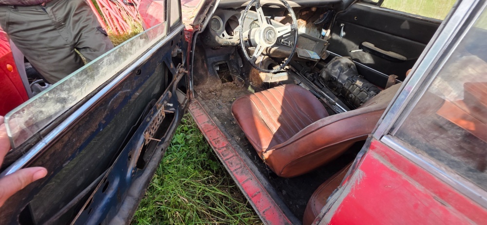 1320019-27 Alfa Romeo Giulia Sprint GT 1.6 Manual, 106hp, 1965 (Repair item)