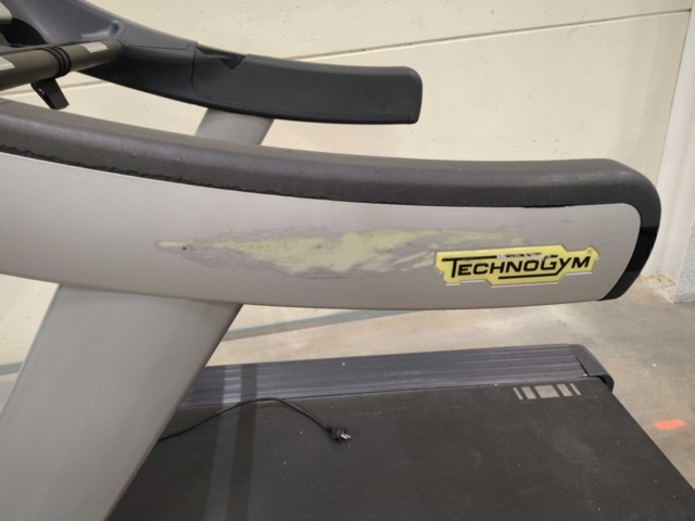 1448153-2 Treadmill – Technogym – exercise treadmill with display and handle