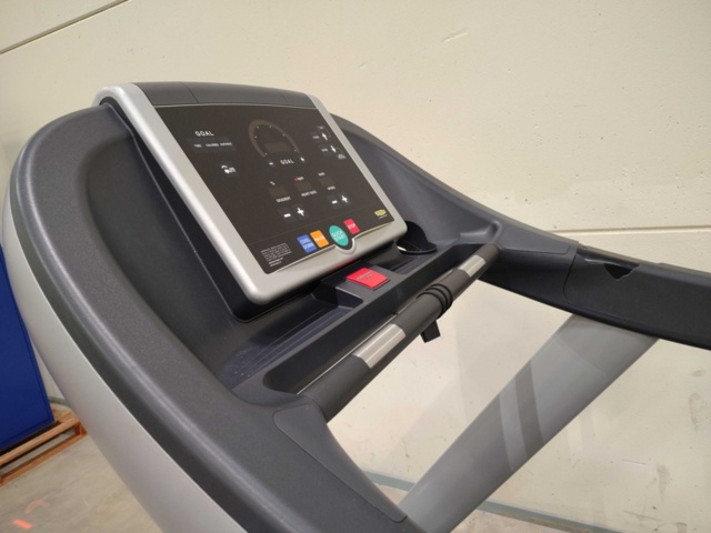 1448153-3 Treadmill – Technogym – exercise treadmill with display and handle