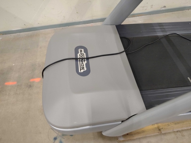 1448153-4 Treadmill – Technogym – exercise treadmill with display and handle