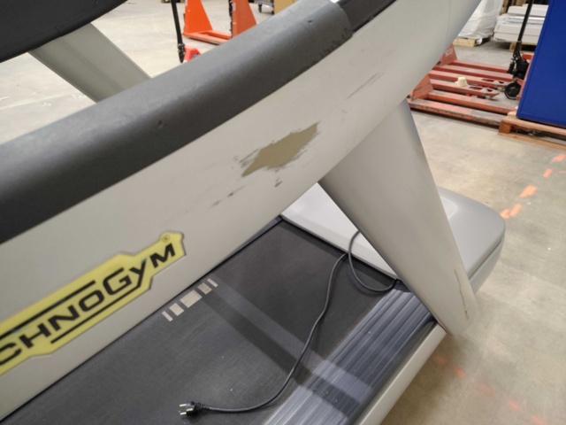1448153-5 Treadmill – Technogym – exercise treadmill with display and handle