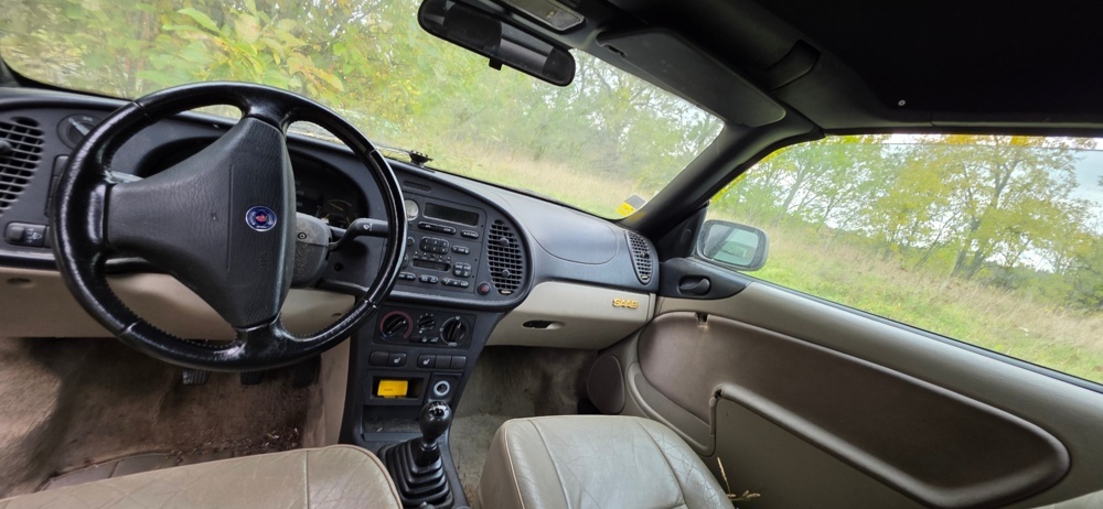 1320020-17 Saab 900 Cabriolet 2.0 Turbo Manual, 185hp, 1995 (Repair item)