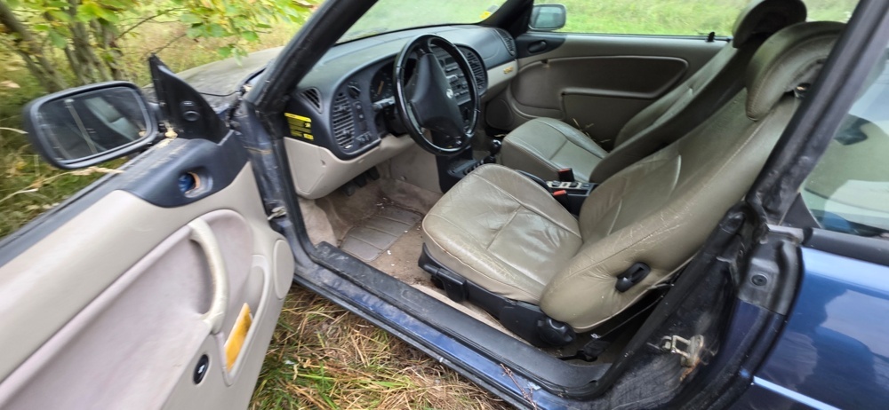 1320020-19 Saab 900 Cabriolet 2.0 Turbo Manual, 185hp, 1995 (Repair item)