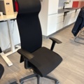 1444766-3 Solium office chair with armrests