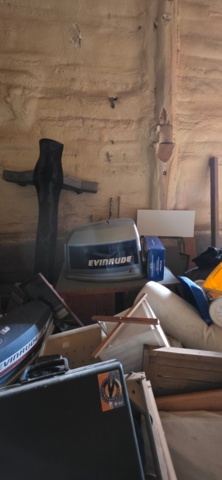 1320027-2 Utombordare 2 st (en reperationsobjekt) Evinrude 235 hk