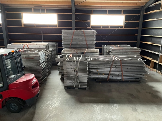 1421624-2 Monzon stor byggställning inkl tillbehör