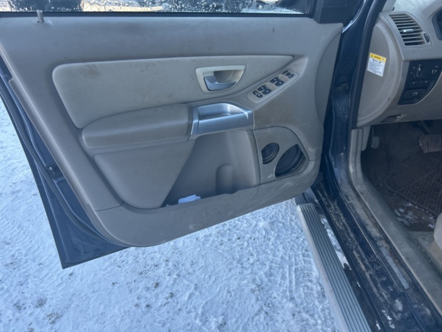 1429977-9 Volvo XC90 T6 AWD Automatic, 272hp -2003