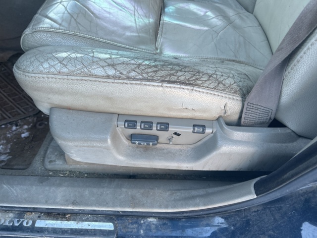 1429977-18 Volvo XC90 T6 AWD Automatic, 272hp -2003