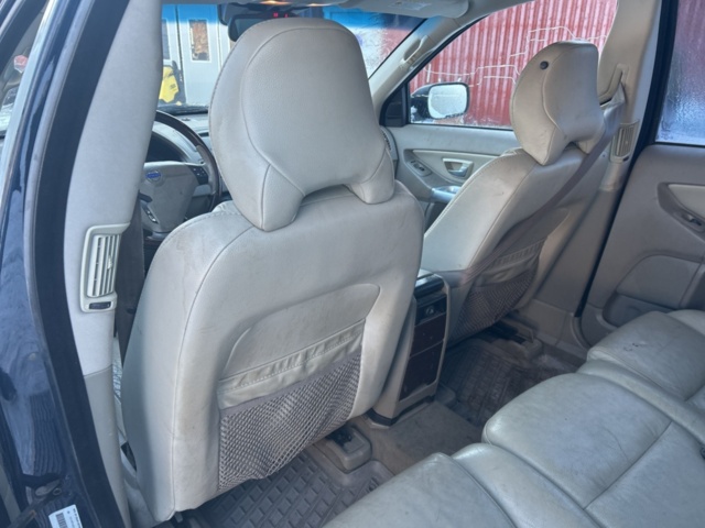 1429977-22 Volvo XC90 T6 AWD Automatic, 272hp -2003