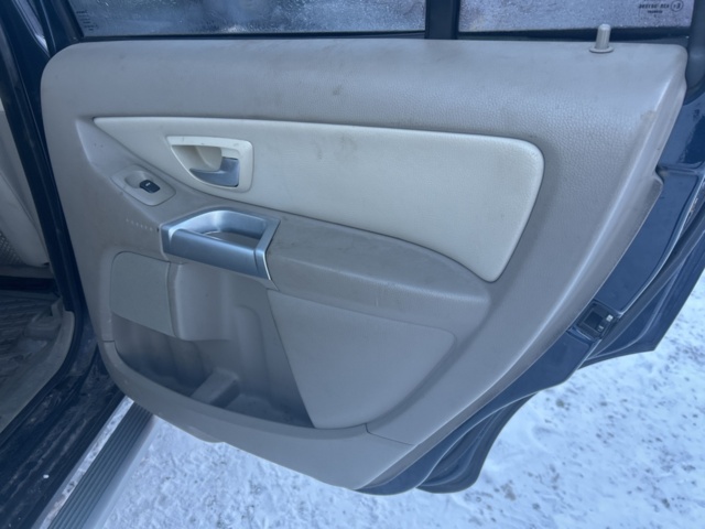 1429977-24 Volvo XC90 T6 AWD Automatic, 272hp -2003