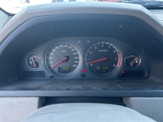 1429977-12 Volvo XC90 T6 AWD Automatic, 272hp -2003