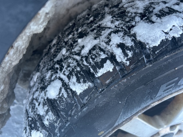 1429977-37 Volvo XC90 T6 AWD Automatic, 272hp -2003