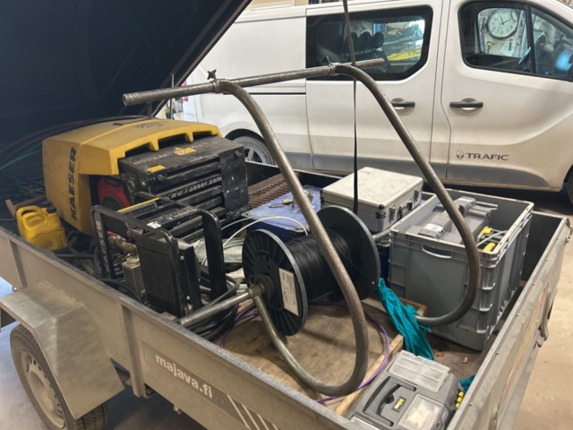 1429985-23 2 pcs Fiber blowing equipment incl. trailer and accessories - Majava M 5032 LJ -2018