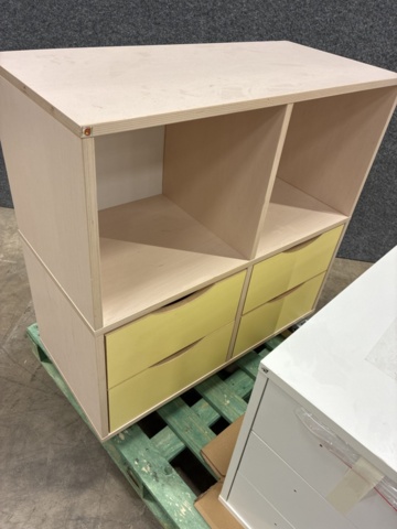 1448496-3 2 st hurtsar