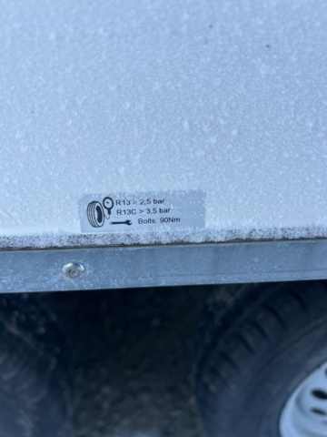 1430011-14 Personalvagn - Alro Metal -2019