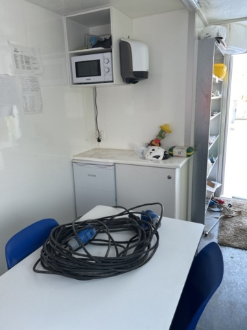 1430011-17 Personalvagn - Alro Metal -2019