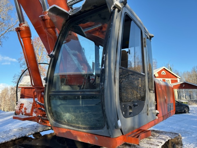 1430010-8 Crawler excavator with tiltrotator Hitachi EX255 -1999