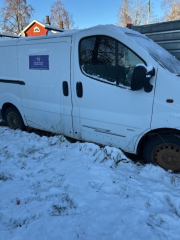 1430014-4 Skåpbil Opel Vivaro 2.9t 1.9 DTI Manuell, 101hk -2006 (Reparationsobjekt)