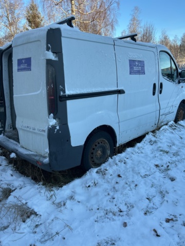 1430014-5 Skåpbil Opel Vivaro 2.9t 1.9 DTI Manuell, 101hk -2006 (Reparationsobjekt)