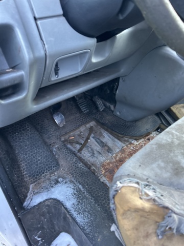 1430014-19 Skåpbil Opel Vivaro 2.9t 1.9 DTI Manuell, 101hk -2006 (Reparationsobjekt)