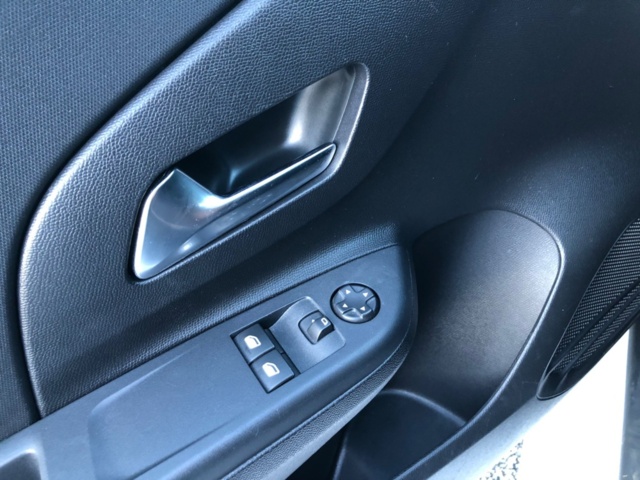 1447712-14 Opel Corsa 1.2 Manuell, 75hk, 2023