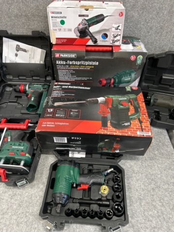 1436454-4 Samling med verktyg ca 70 st - Parkside