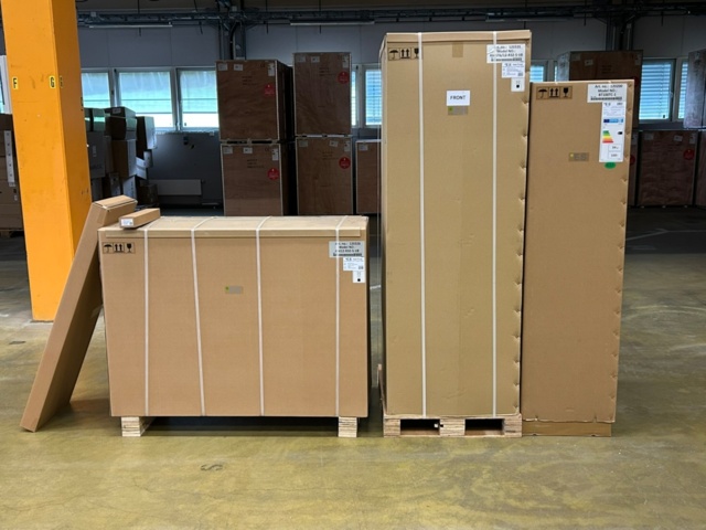 1448693-8 12 kW luft/vatten värmepump från Energy Save med stor 250L varmvattenstank L63