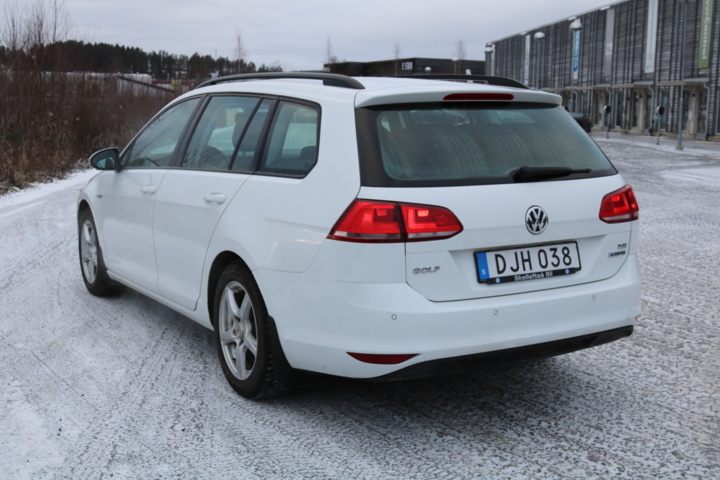 1416712-8 Volkswagen Golf Sportscombi 1.4 TGI. 2015