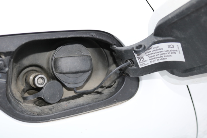 1416712-47 Volkswagen Golf Sportscombi 1.4 TGI. 2015