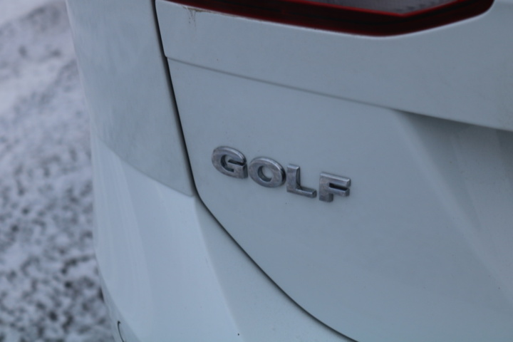 1416712-51 Volkswagen Golf Sportscombi 1.4 TGI. 2015