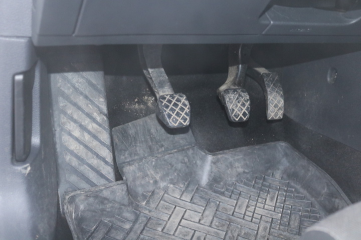 1416712-78 Volkswagen Golf Sportscombi 1.4 TGI. 2015