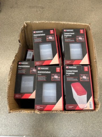 1436456-17 Samlinng med ca 20 maskiner och trädgårdstillbehör