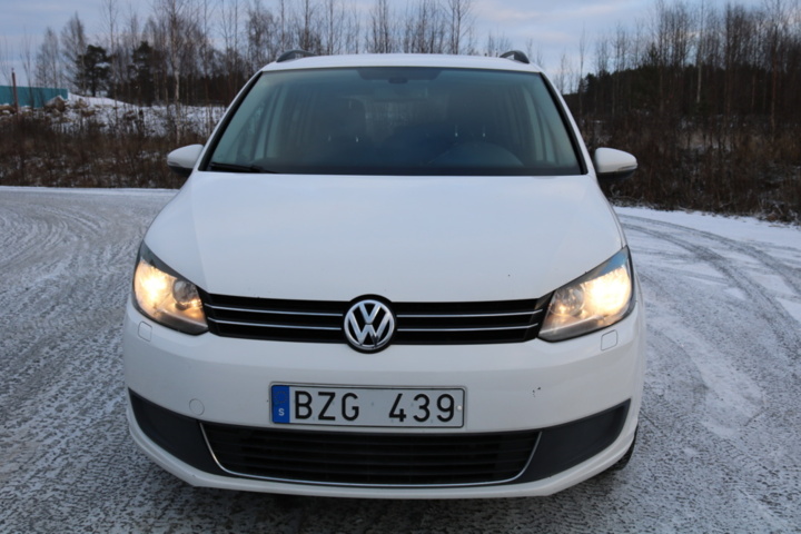 1416713-3 Volkswagen Touran 5-sätes 1.4 TGI EcoFuel DSG. 2013