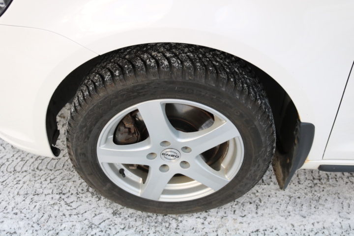 1416713-21 Volkswagen Touran 5-sätes 1.4 TGI EcoFuel DSG. 2013