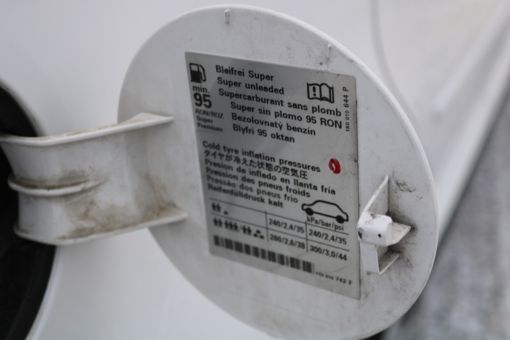 1416713-53 Volkswagen Touran 5-sätes 1.4 TGI EcoFuel DSG. 2013