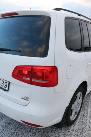 1416713-55 Volkswagen Touran 5-sätes 1.4 TGI EcoFuel DSG. 2013