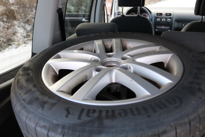 1416713-63 Volkswagen Touran 5-sätes 1.4 TGI EcoFuel DSG. 2013