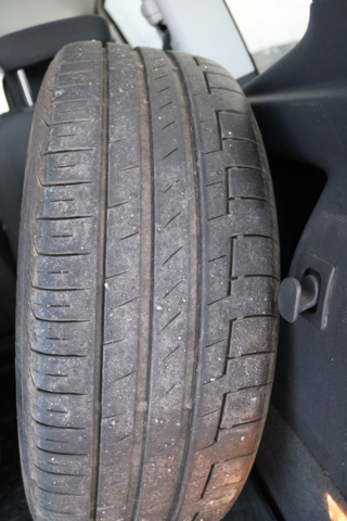 1416713-66 Volkswagen Touran 5-sätes 1.4 TGI EcoFuel DSG. 2013